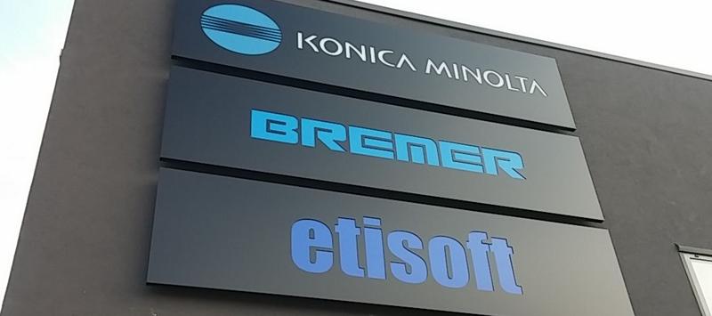 Projektowanie kasetonów reklamowych 2023