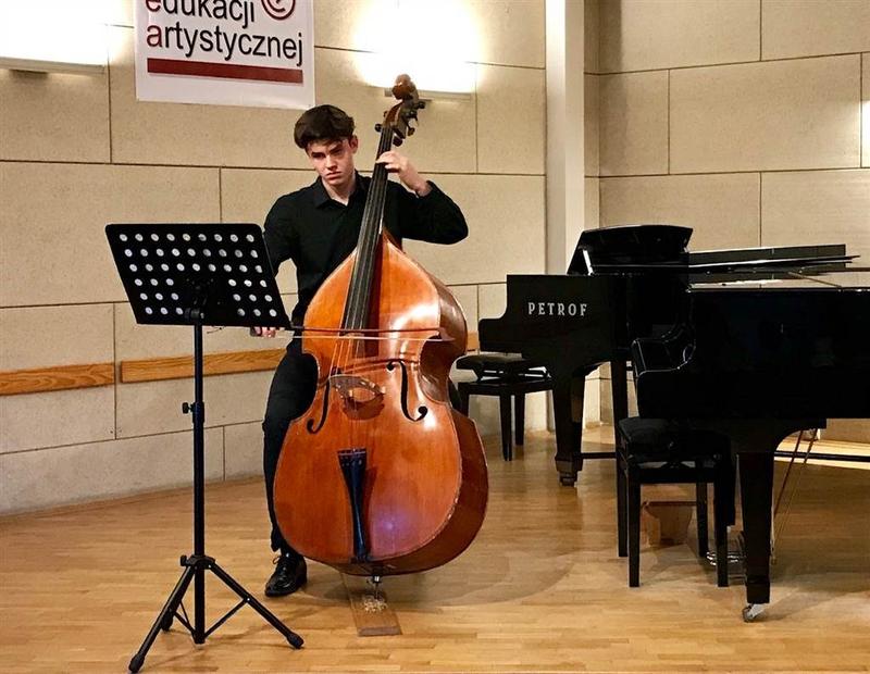 Budowa i technika gry na kontrabasie i wiolonczeli