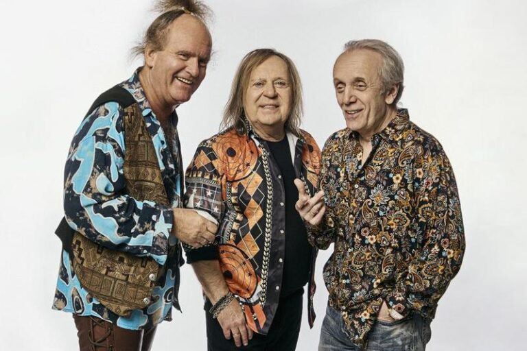 Odkrywając magię Nocy Komety Budki Suflera: Głębsza analiza tekstów i ich znaczenie