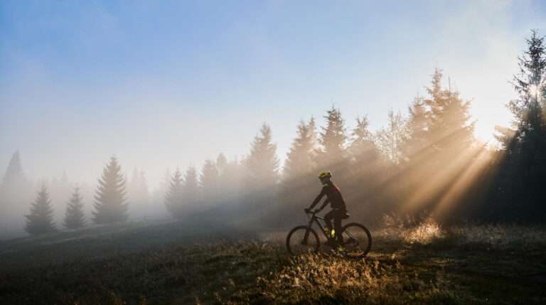 Apartamenty przy Szczyrk Mountain Resort – dlaczego odpowiednia lokalizacja ma znaczenie przez cały rok?