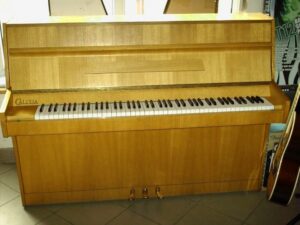 Odkryj najlepsze używane pianina w atrakcyjnych cenach dla każdego miłośnika muzyki