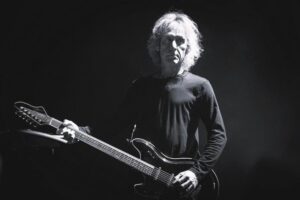 Nauka gry na gitarze dla dorosłych: jak znaleźć czas na pasję w życiu zawodowym i rodzinnym