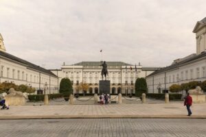 Gdzie zamieszkuje prezydent Polski i jakie są jego rezydencje w Warszawie