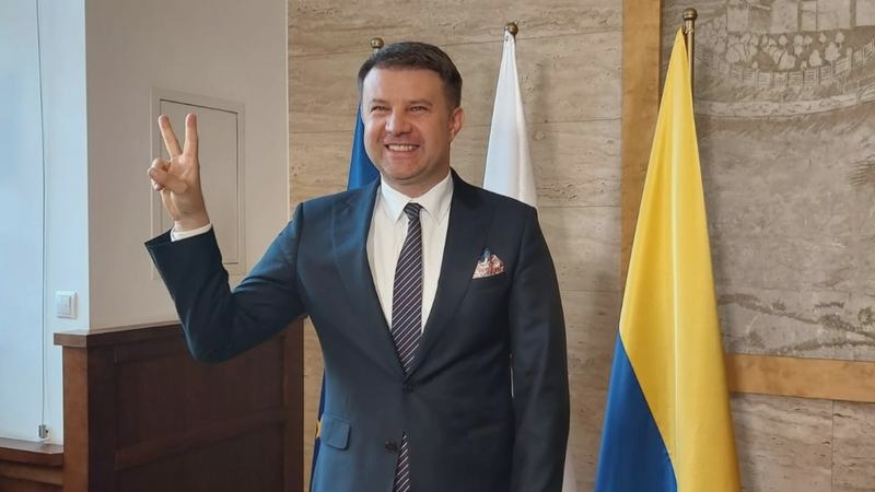 Arkadiusz Wiśniewski — rola w Czerwonych Gitarach i profil muzyka