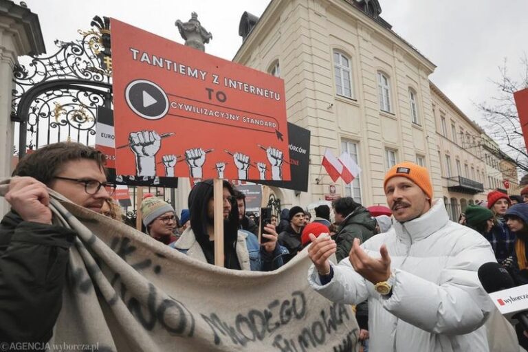 Co to są tantiemy? Wynagrodzenie twórców za korzystanie z dzieł