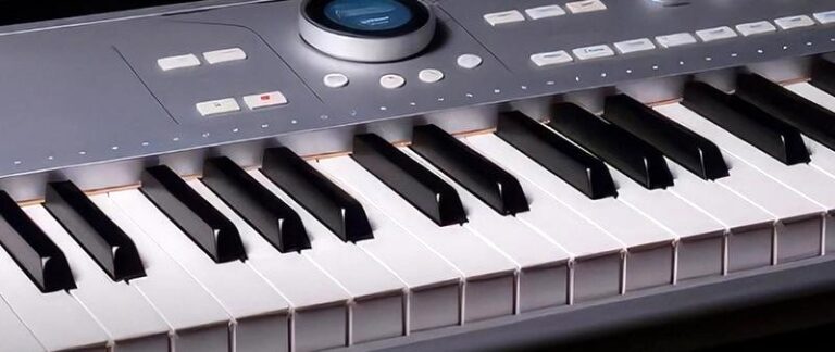 Keyboardy a sceniczna ekspresja – funkcje i kontrolery w grze na żywo